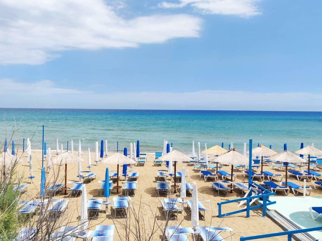 Overlookingsea Lido di Noto エクステリア 写真